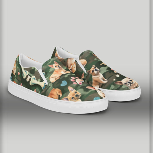 Dog Charm And Camo Blend slip-on canvas shoes